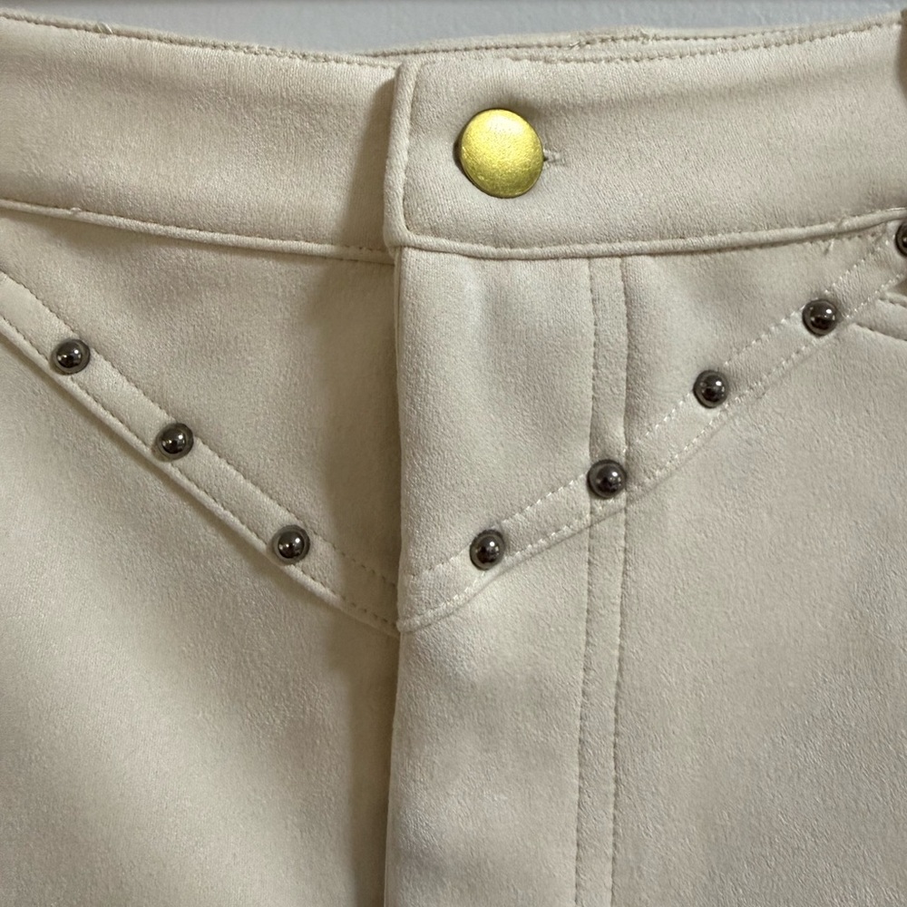 Fringe High-Waist Cream Women's Shorts - Picture 3 of 10